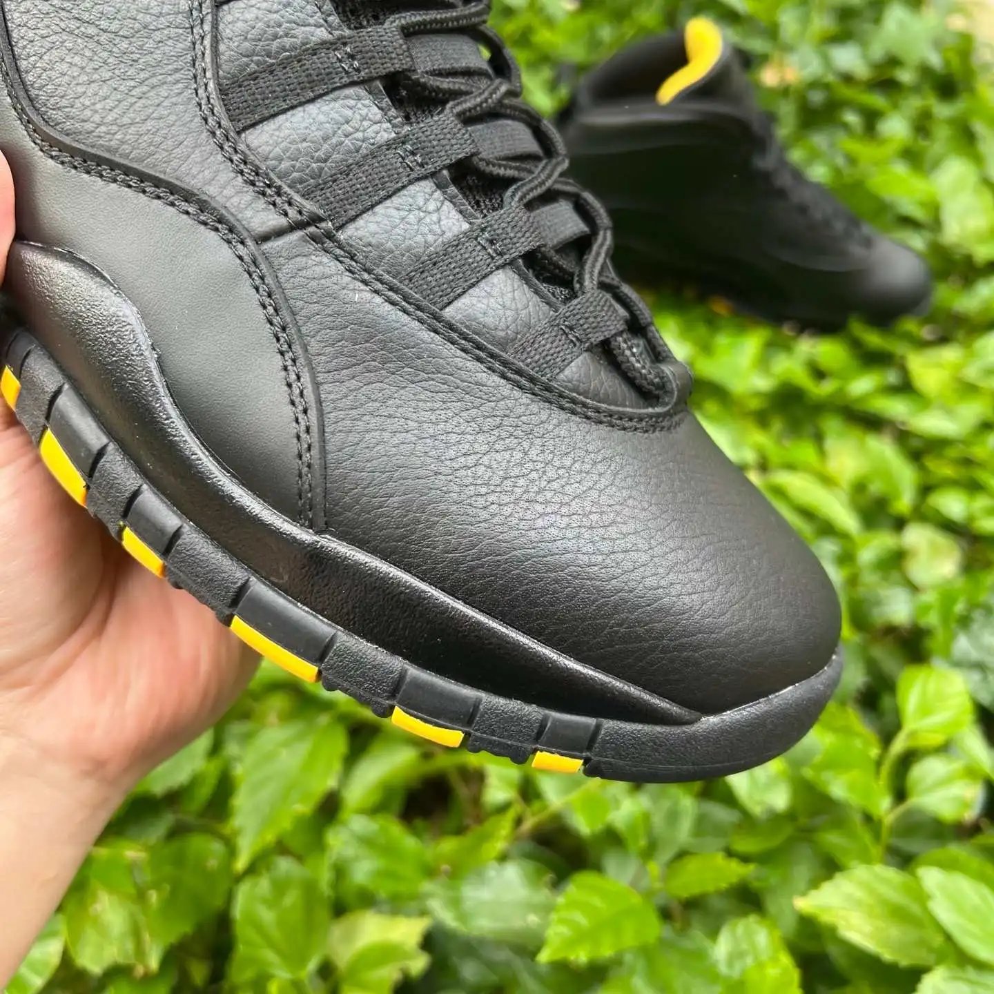 Air Jordan 10 HJ6779-001 thumbnail 4