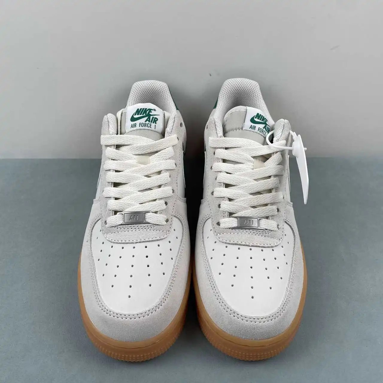 Nike Air Force 1 FQ8714-001 thumbnail 3