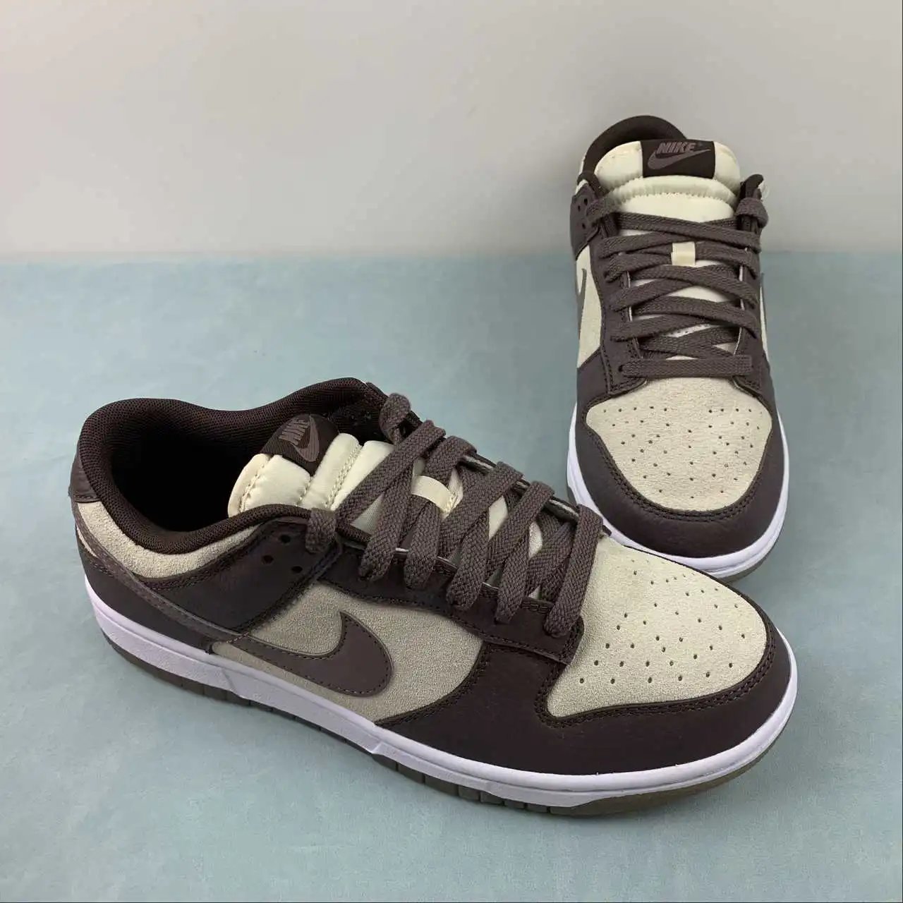 Nike Dunk Low FJ4734-100 thumbnail 2