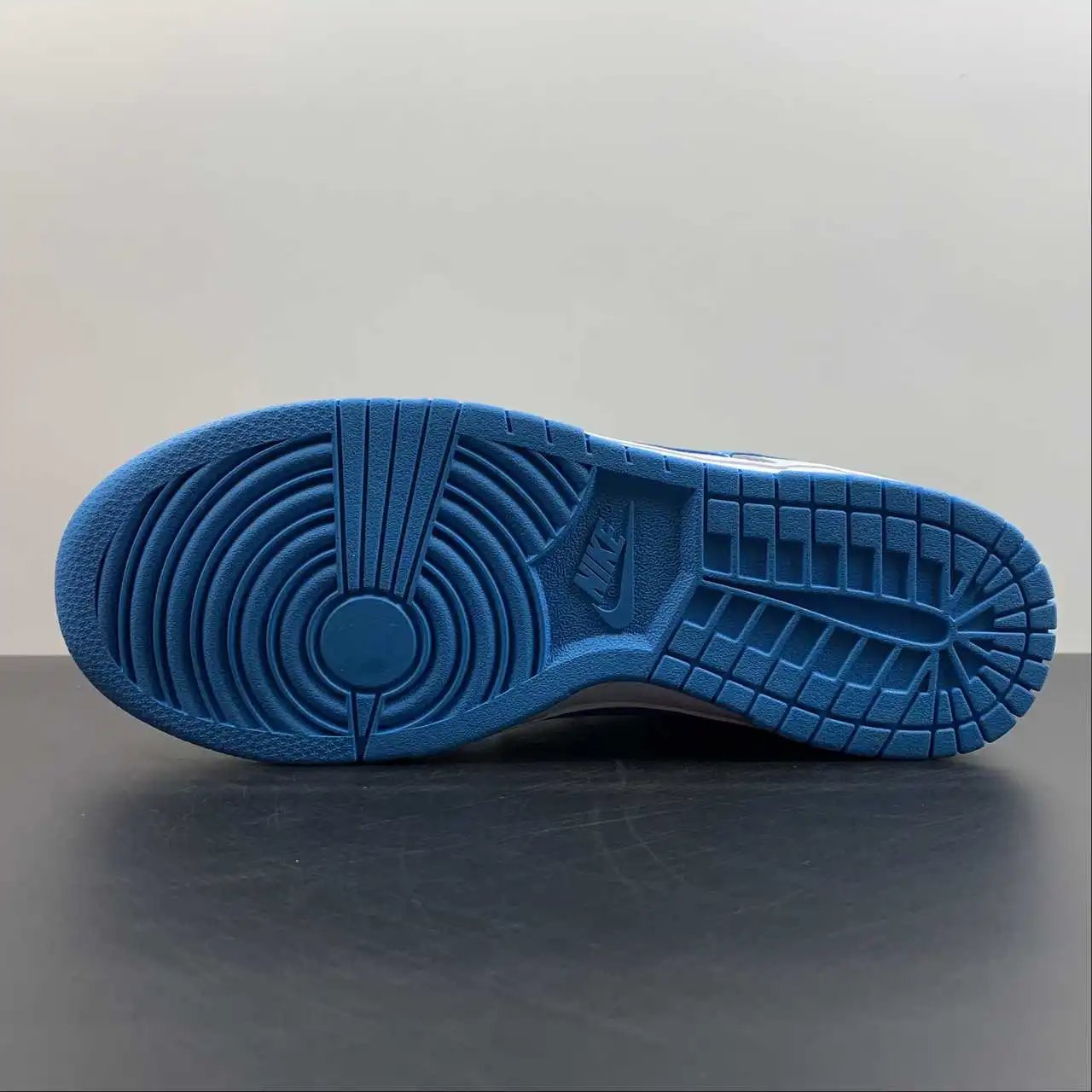 Nike Dunk Low DV0831-001 12