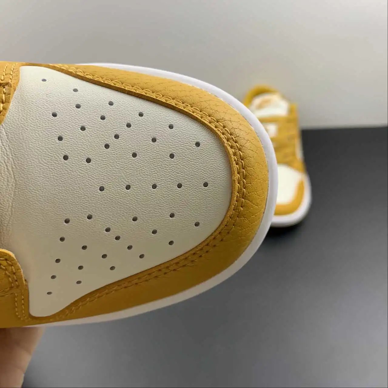 Nike Dunk Low DN1431-001 8