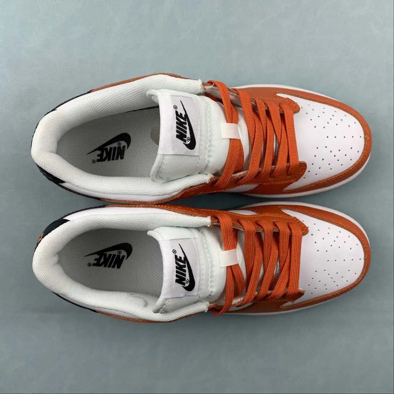 Nike Dunk Low DQ4697-800 9