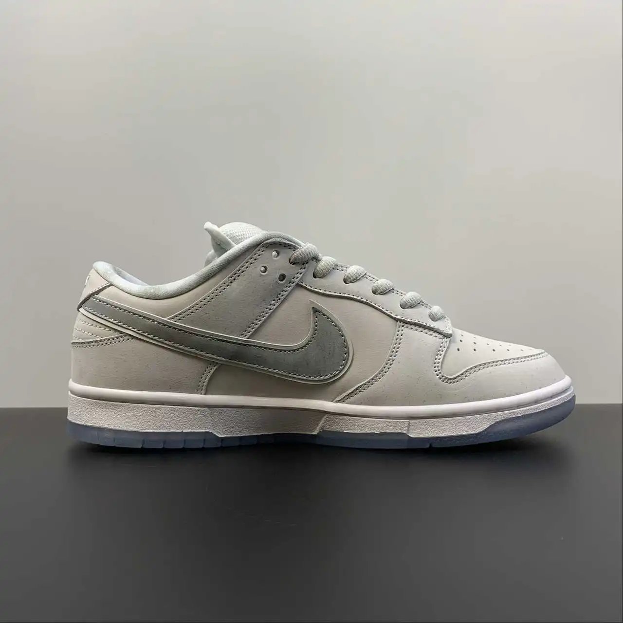 Nike Dunk Low FD8776-100 5