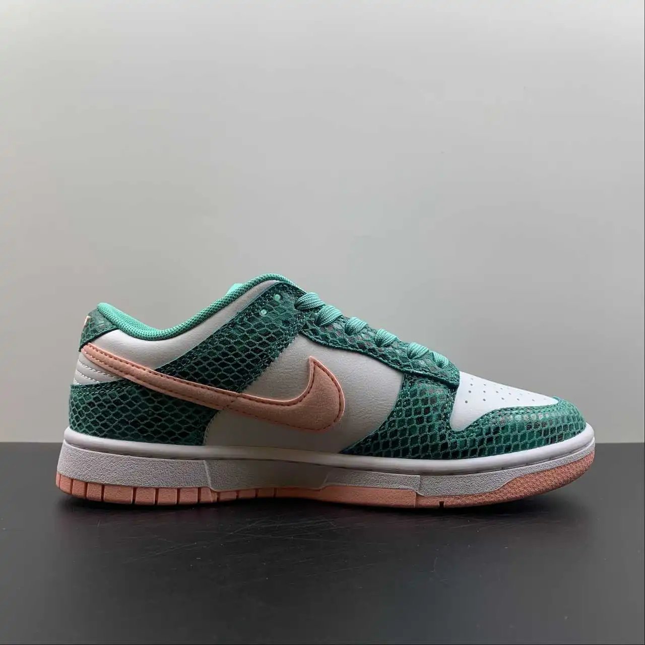 Nike Dunk Low DR8577-300 5