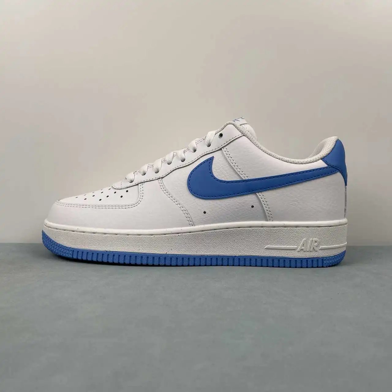 Nike Air Force 1 DC9486-104 thumbnail 4