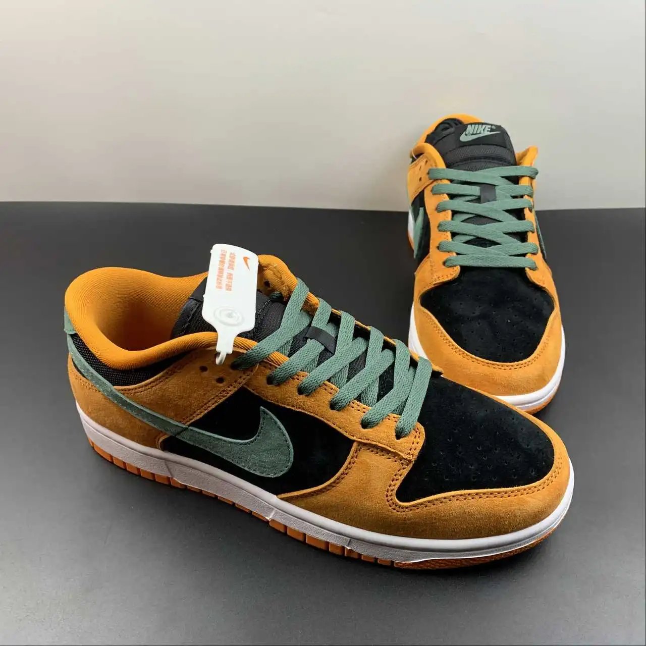 Nike Dunk Low DA1469-001 thumbnail 2