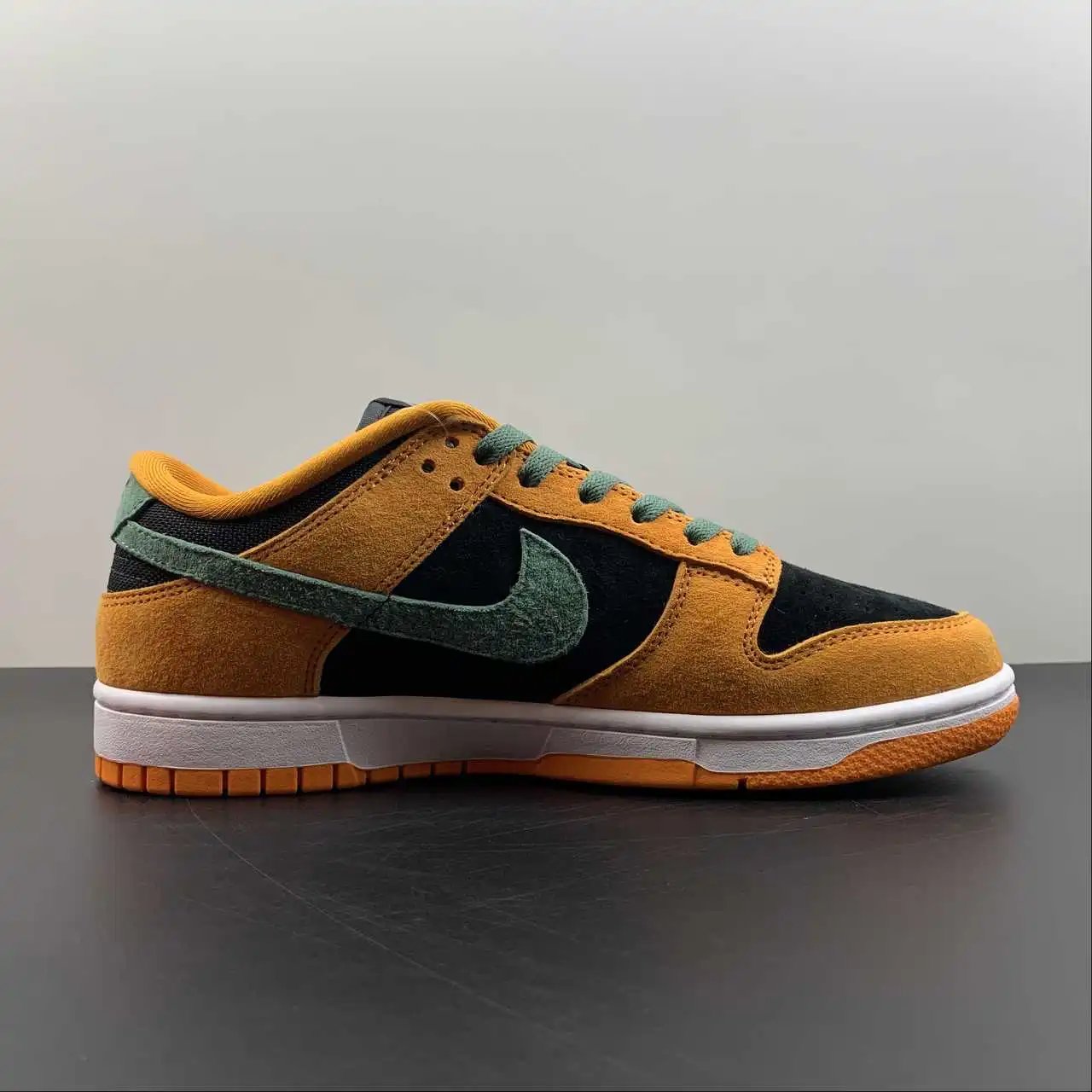 Nike Dunk Low DA1469-001 5