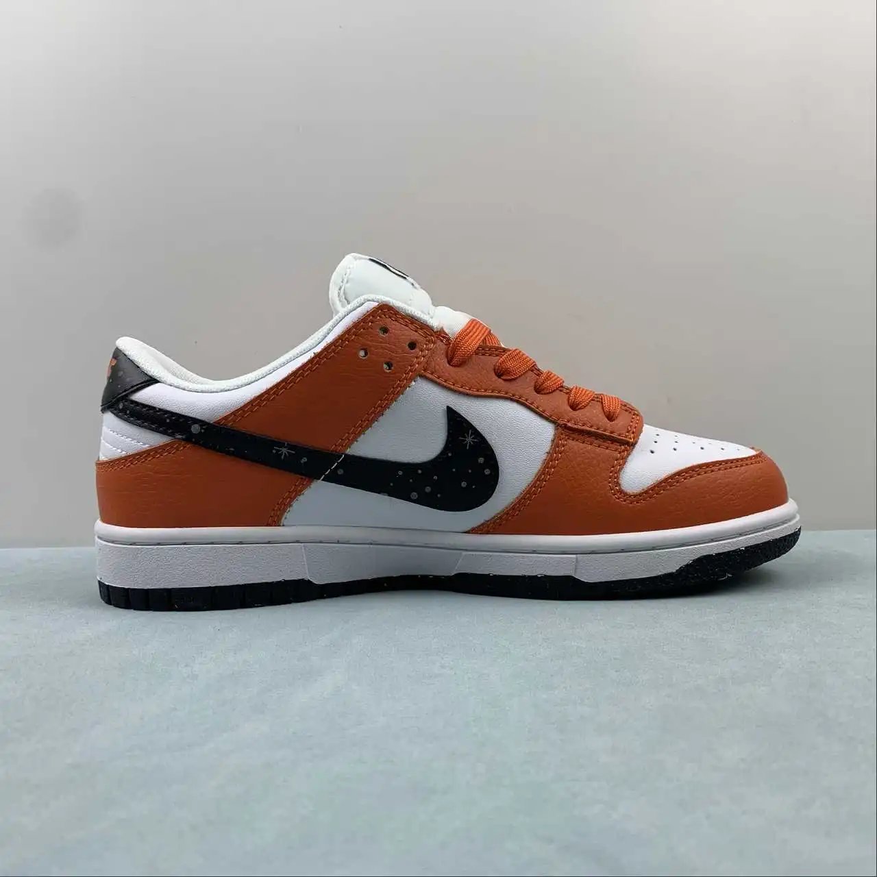 Nike Dunk Low DQ4697-800 5