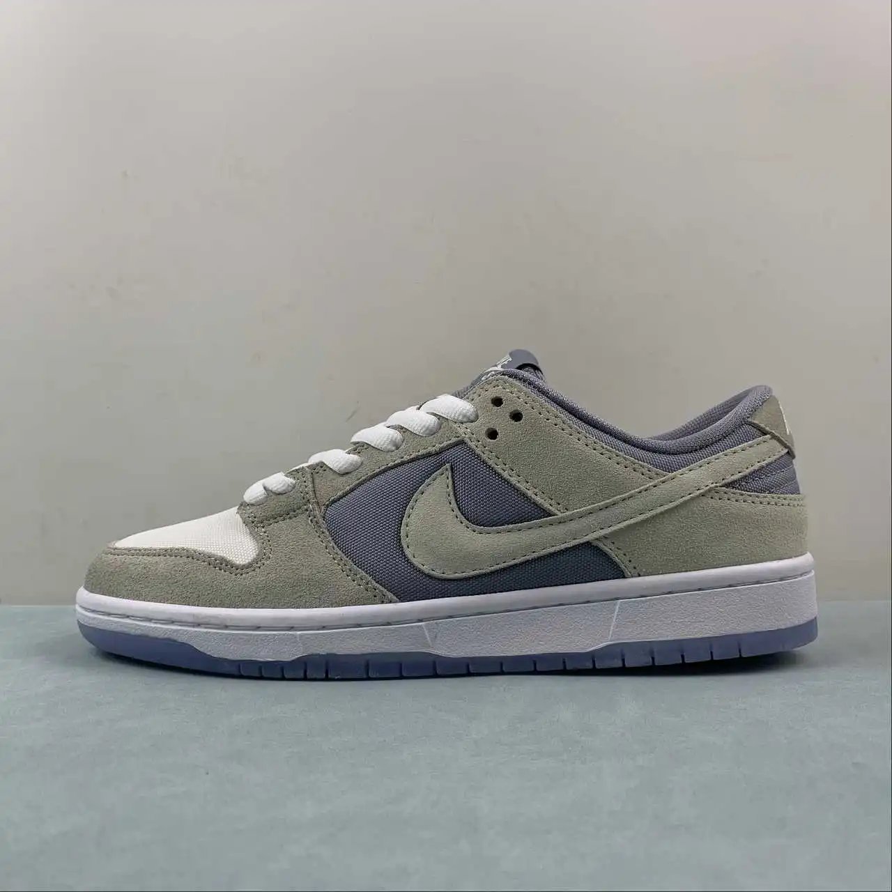 Nike Dunk Low 854866-011 thumbnail 4