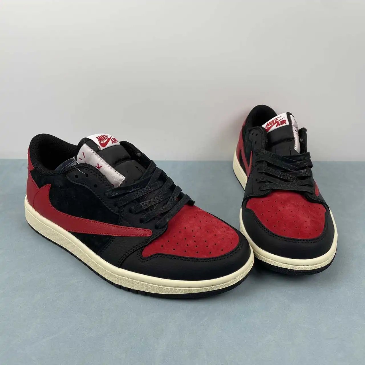 Air Jordan 1 Low DM7866-144 thumbnail 2
