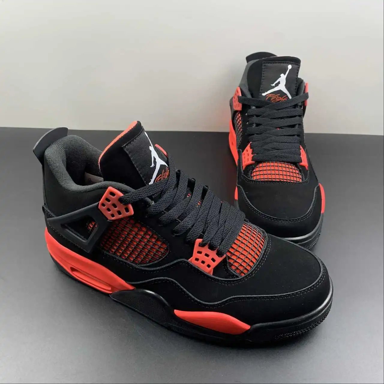 Air Jordan 4 CT8527-016 thumbnail 2