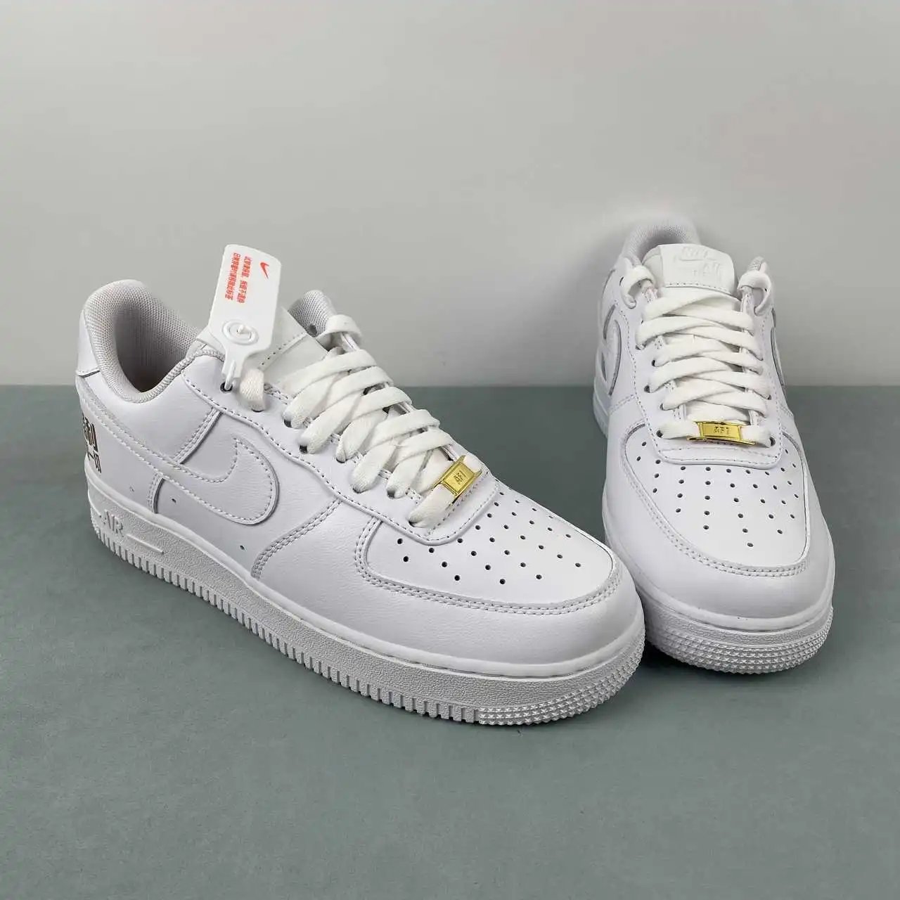 Nike Air Force 1 CH8065-001 thumbnail 2