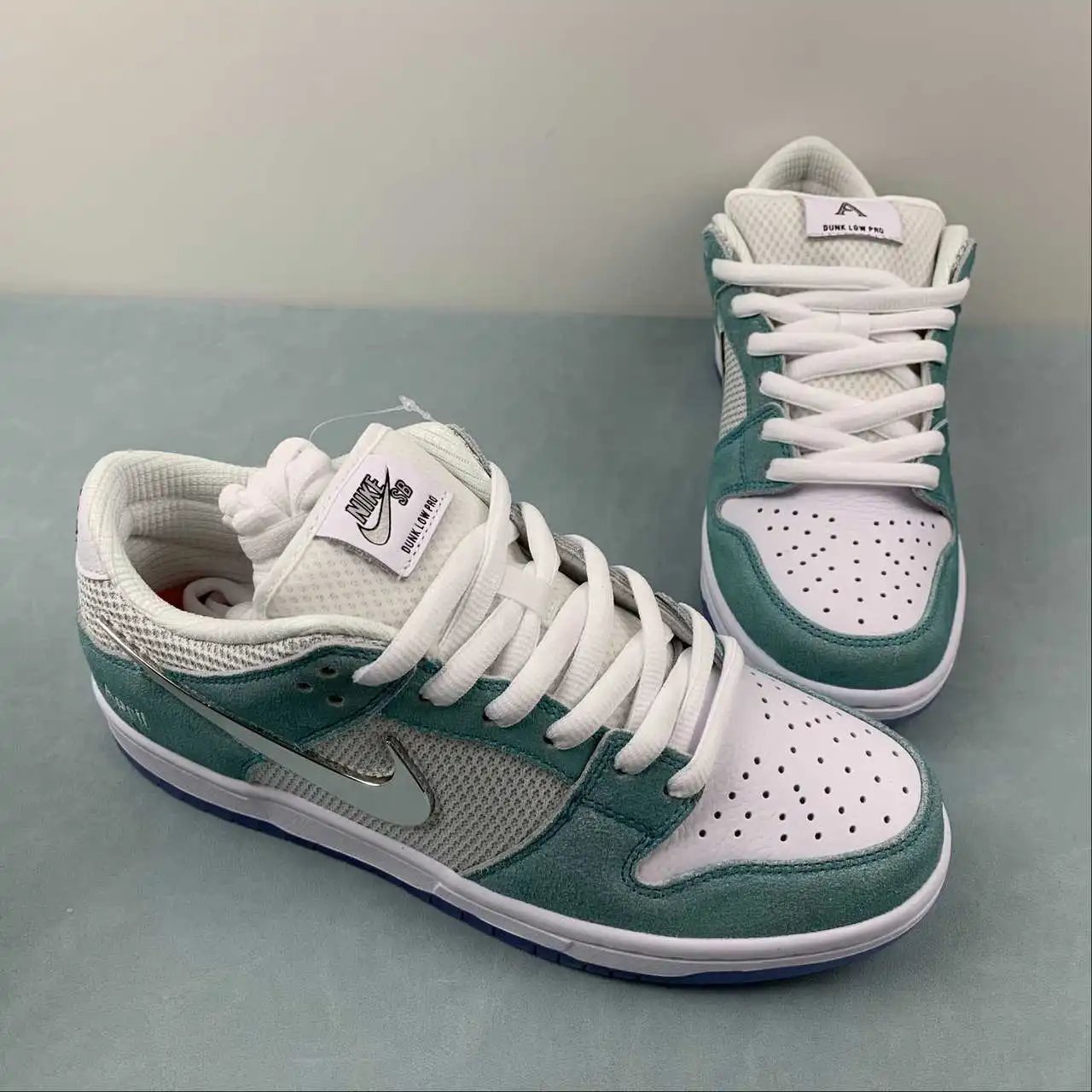 Nike Dunk Low FD2562-400 thumbnail 2