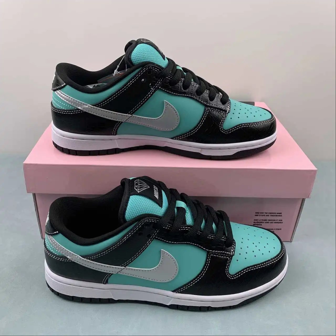 Nike Dunk Low 304292-402