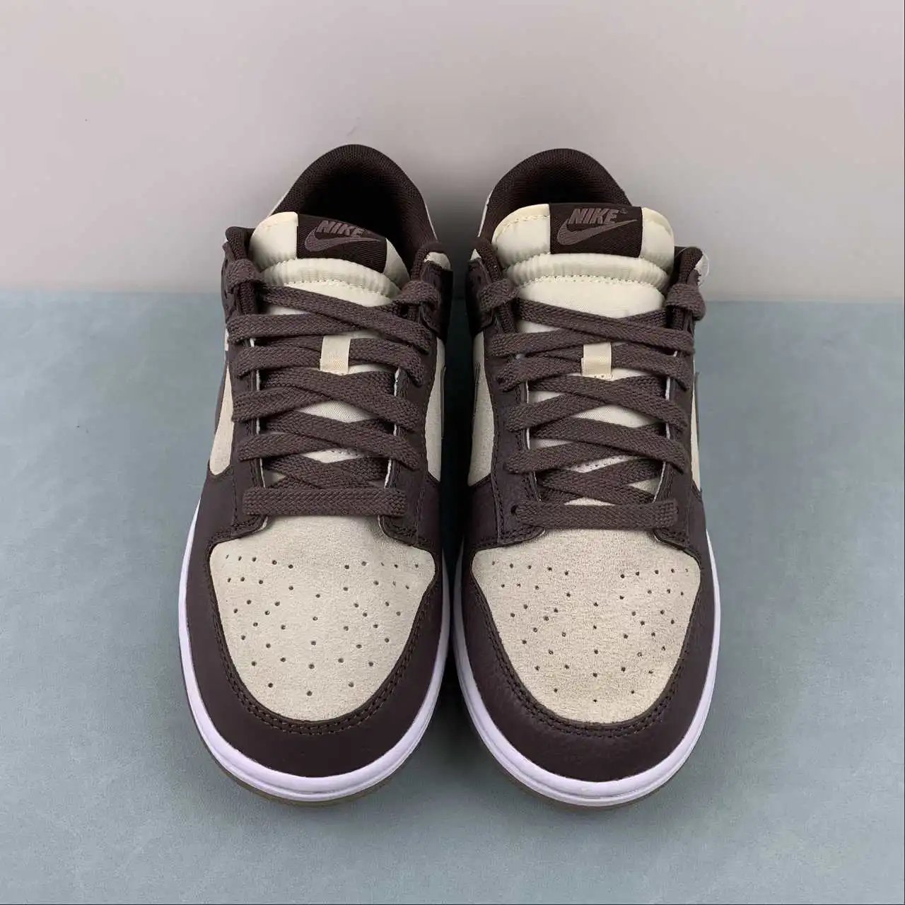 Nike Dunk Low FJ4734-100 thumbnail 3