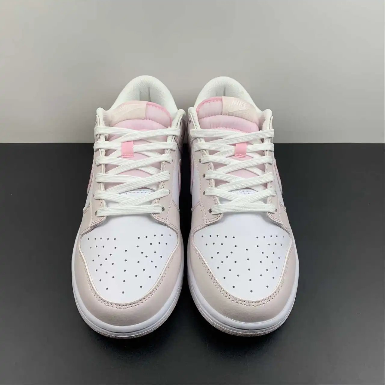 Nike Dunk Low FD1449-100 thumbnail 3