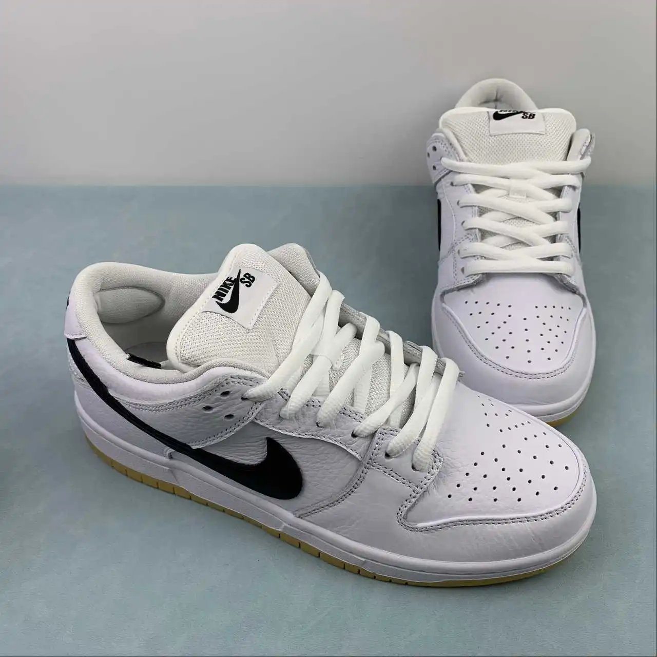 Nike Dunk Low CD2563-101 thumbnail 2