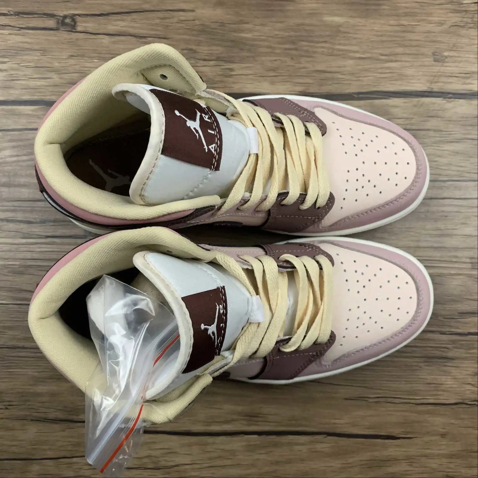 Air Jordan 1 Mid Pink Brown Mocha Milk Tea – DO7440-821 thumbnail 4