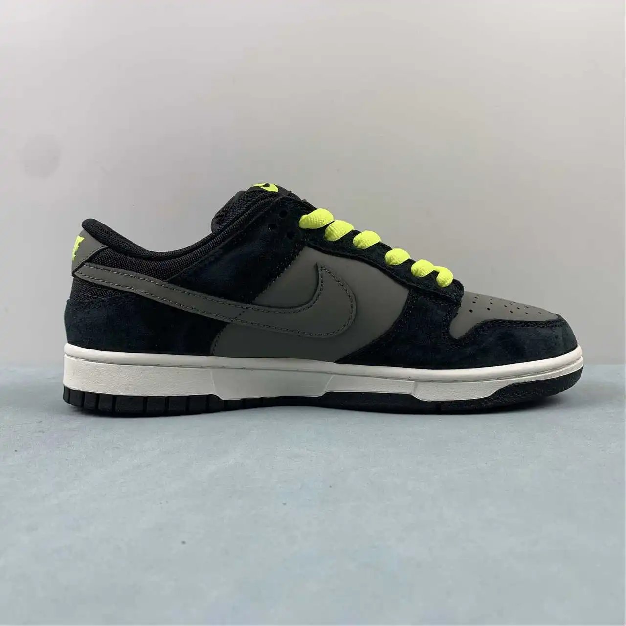 Nike Dunk Low 504750-078 5