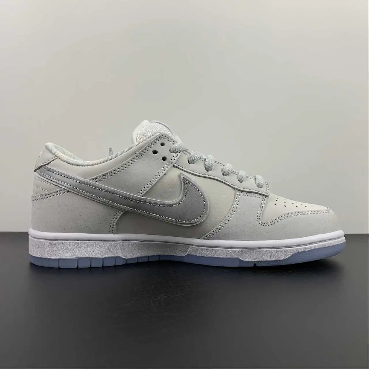 Nike Dunk Low FD8776-100 5