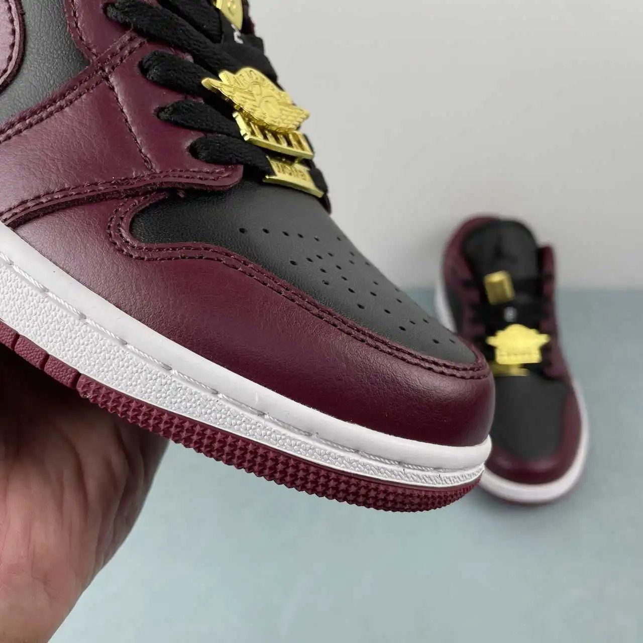 Air Jordan 1 Low DB6491-600 7