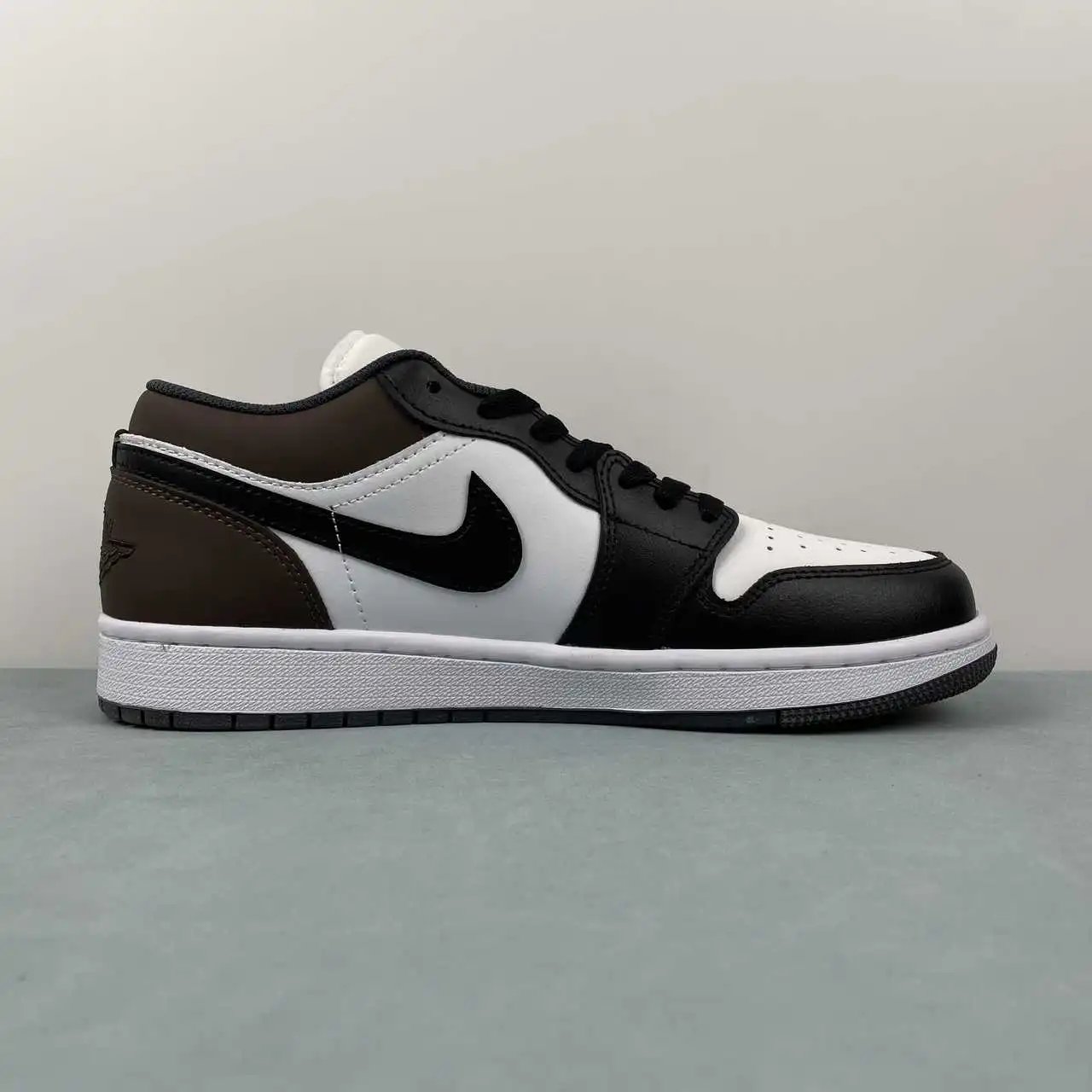 Air Jordan 1 Low 553558-152 6