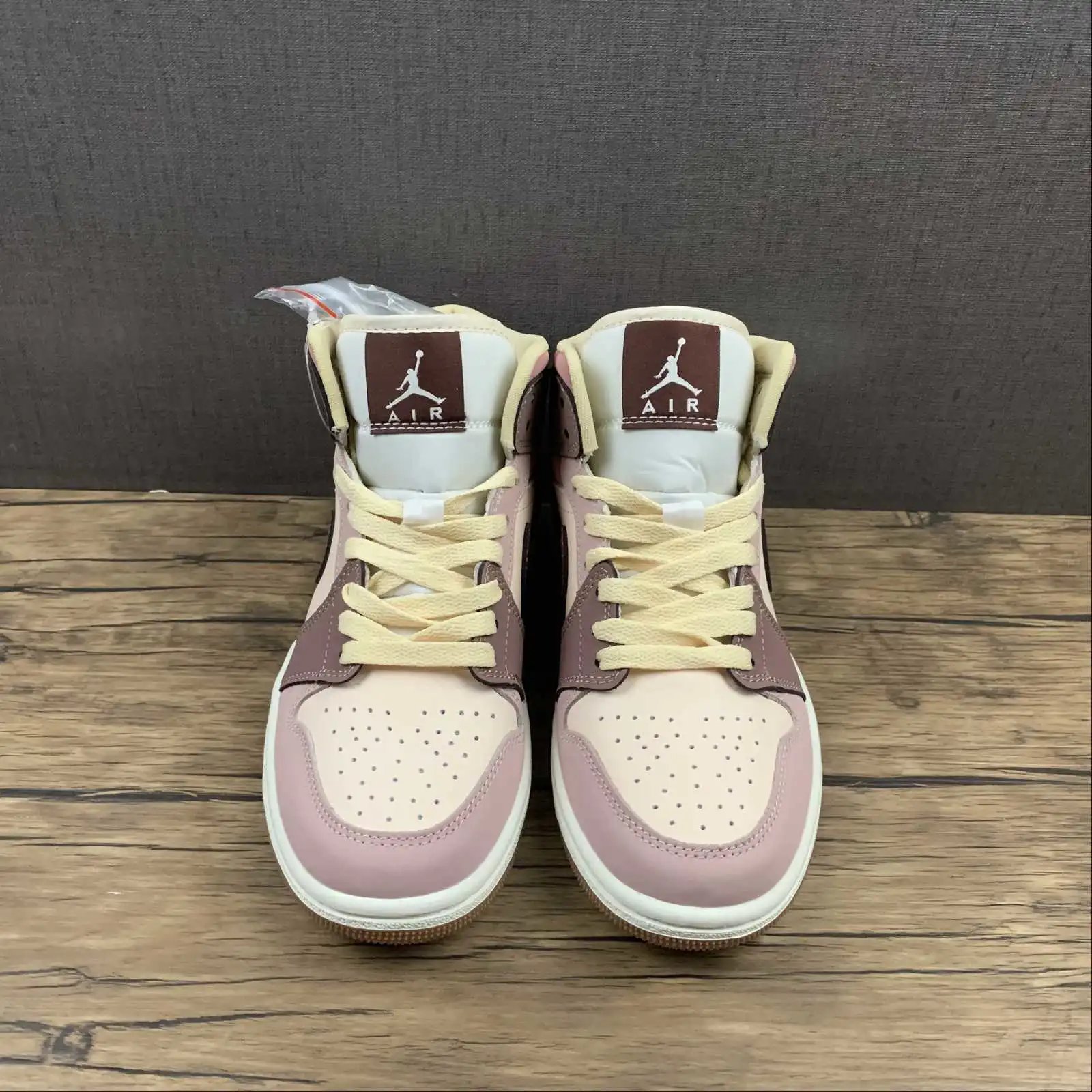 Air Jordan 1 Mid Pink Brown Mocha Milk Tea – DO7440-821 thumbnail 3