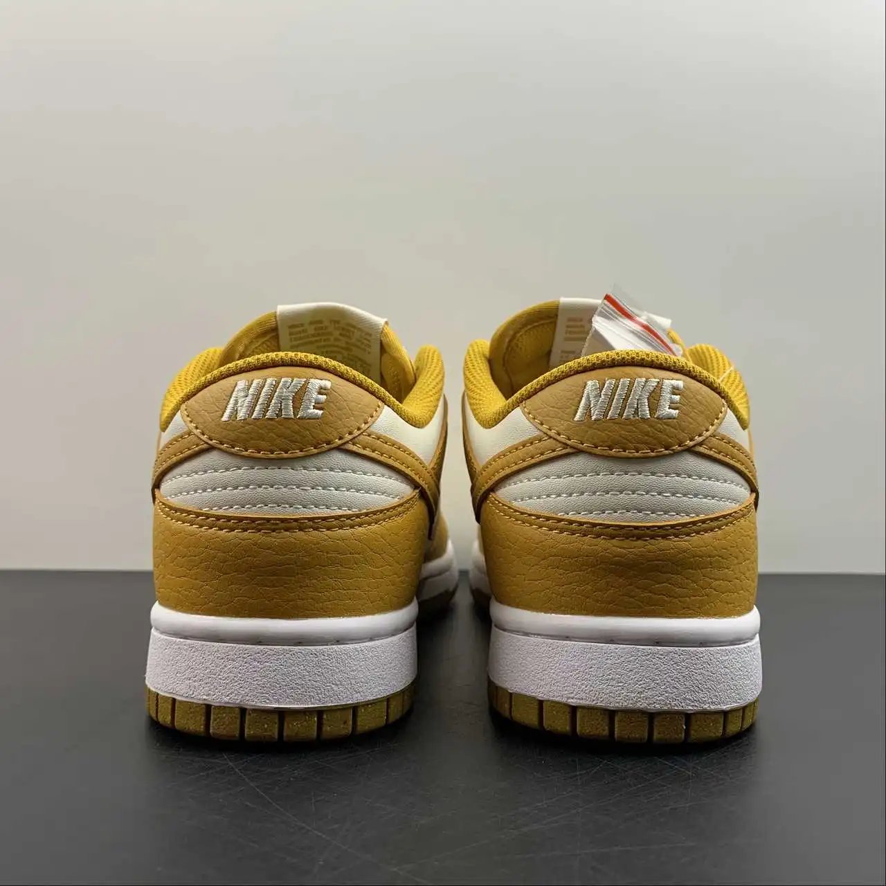 Nike Dunk Low DN1431-001 11