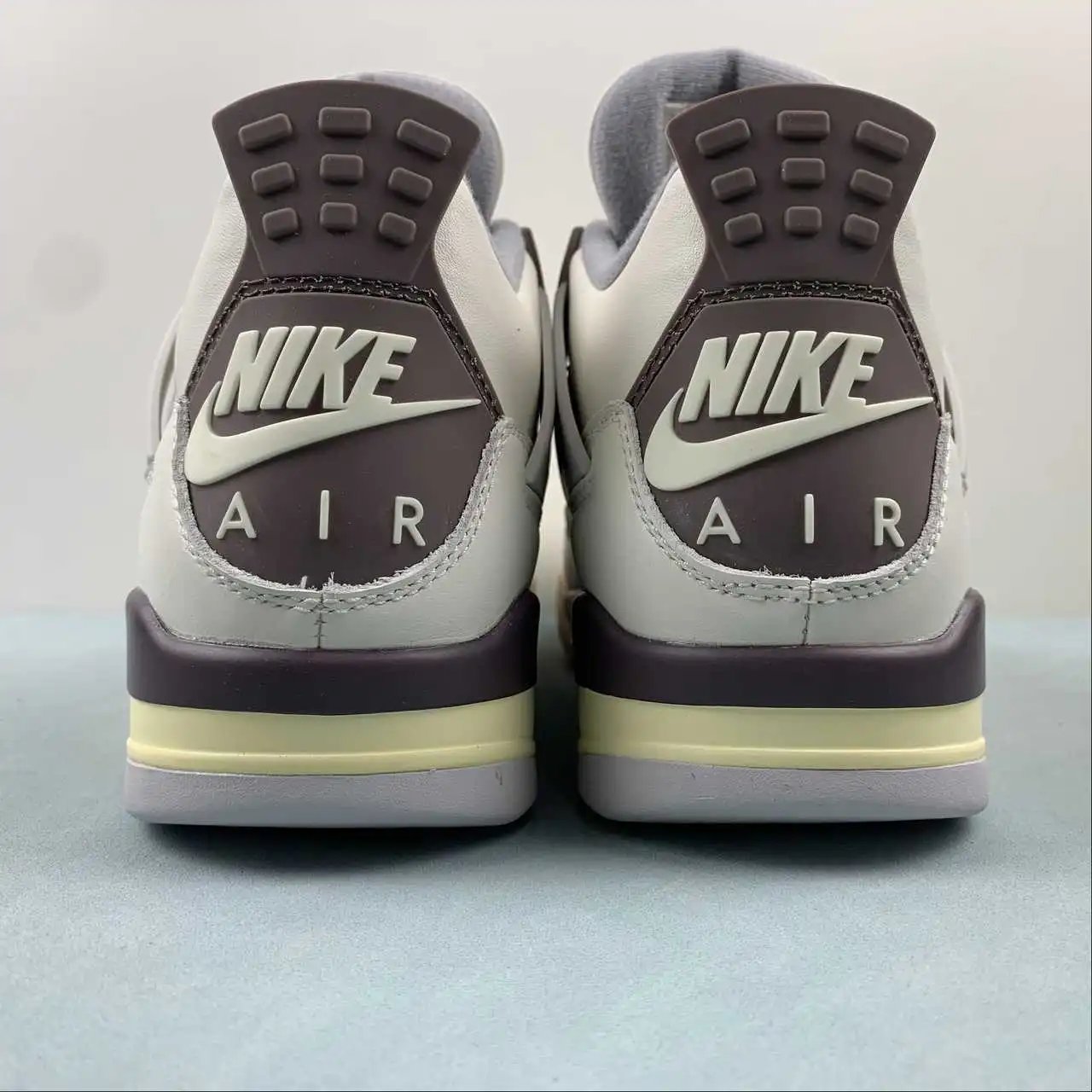 Air Jordan 4 DR5415-102 thumbnail 3