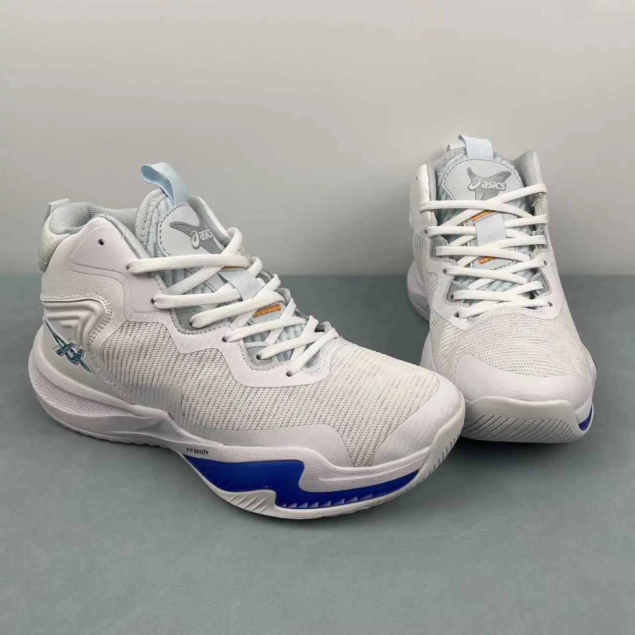 Asics NOVA SURGE 3 1061A048-100 thumbnail 2