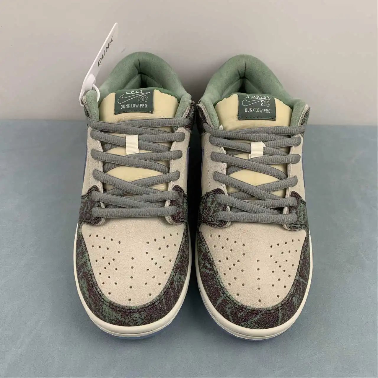 Nike Dunk Low FN4193-100 thumbnail 3