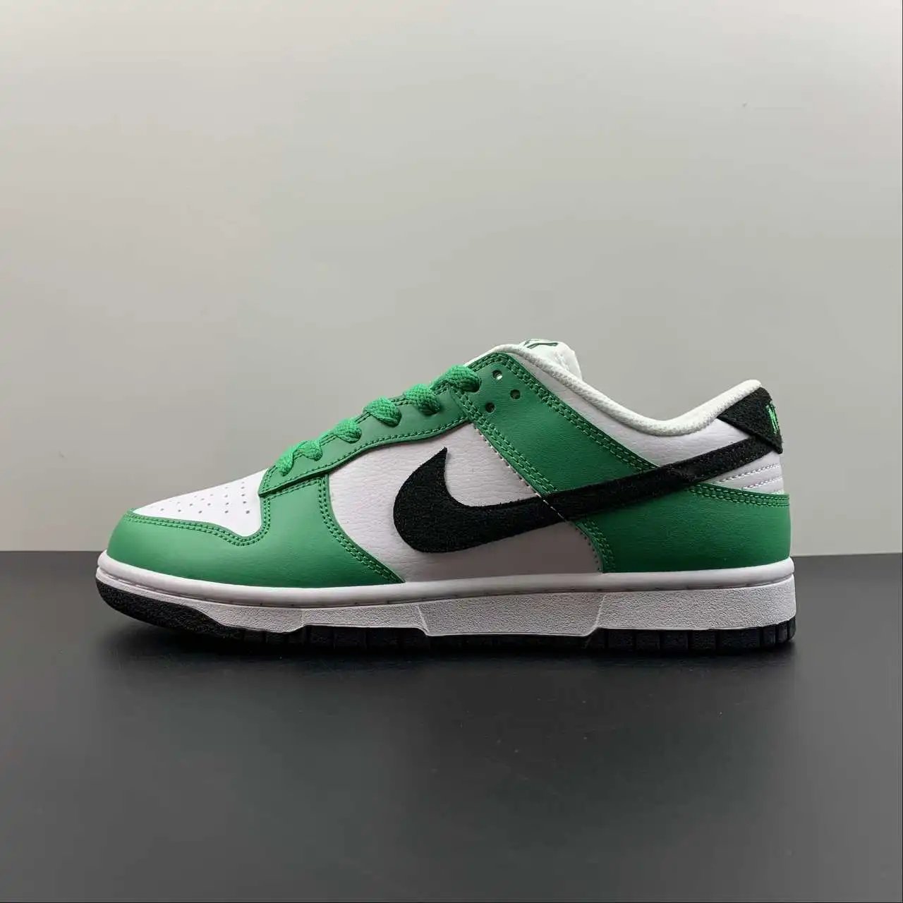 Nike Dunk Low FN3612-300 thumbnail 4
