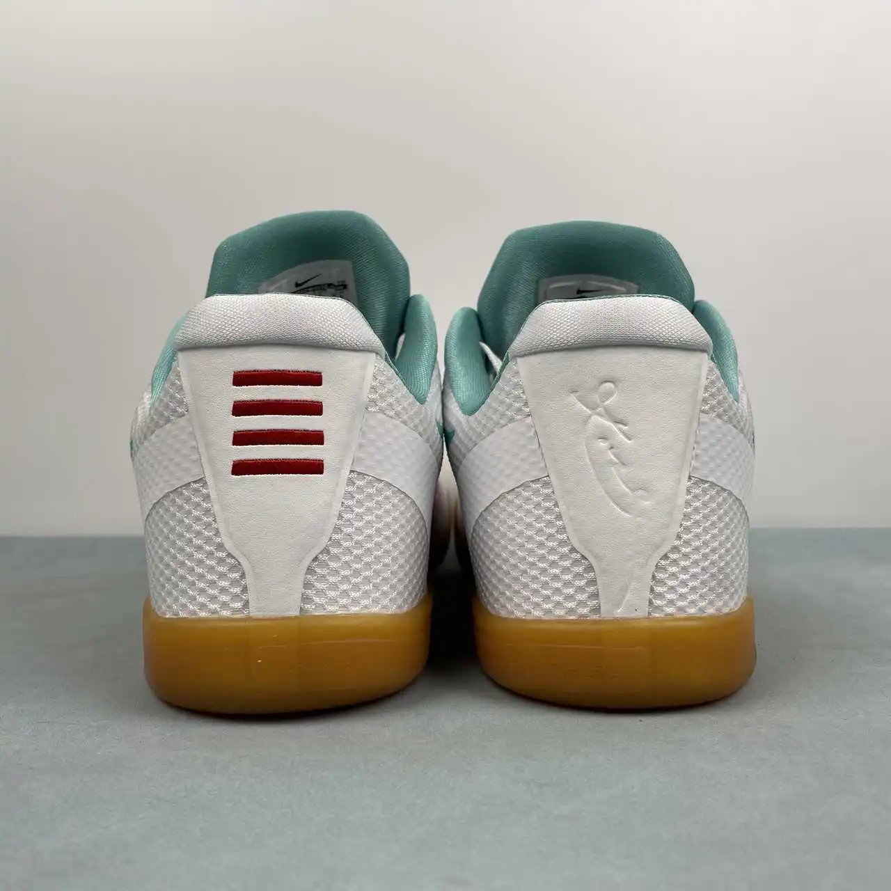 Nike Kobe 836184-103 thumbnail 4