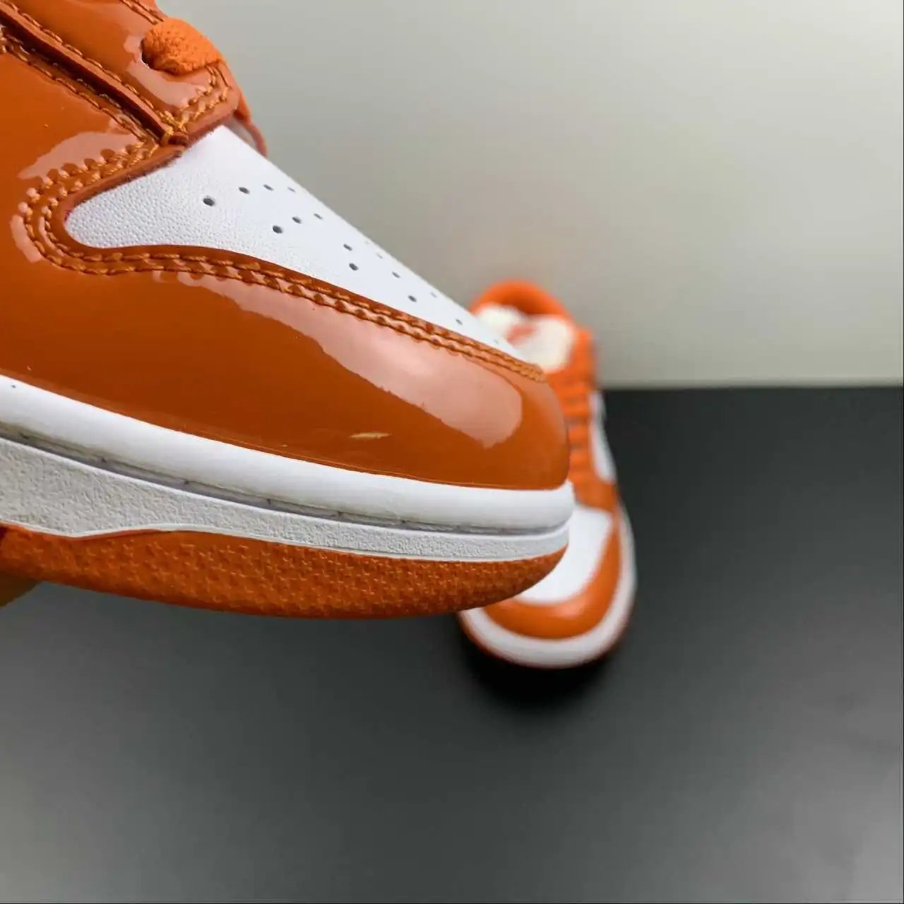 Nike Dunk Low DJ9955-800 7