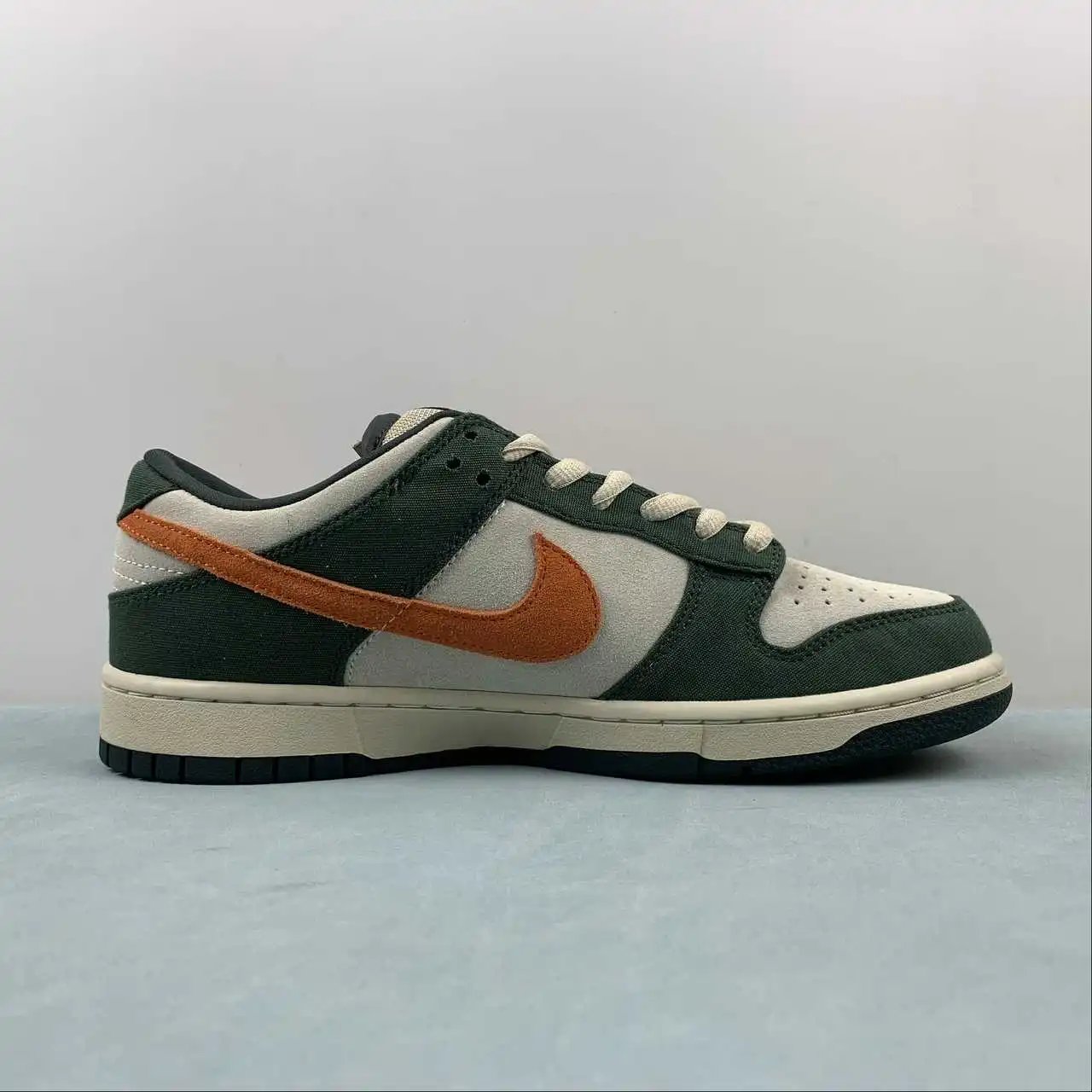 Nike Dunk Low 3004292-185 5