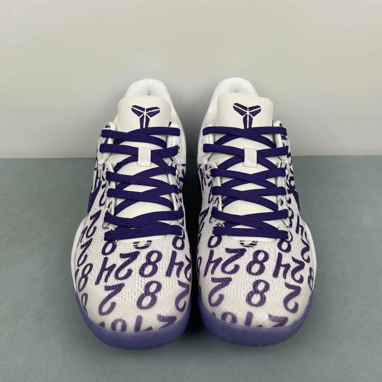 Nike Kobe FQ3549-100 thumbnail 3