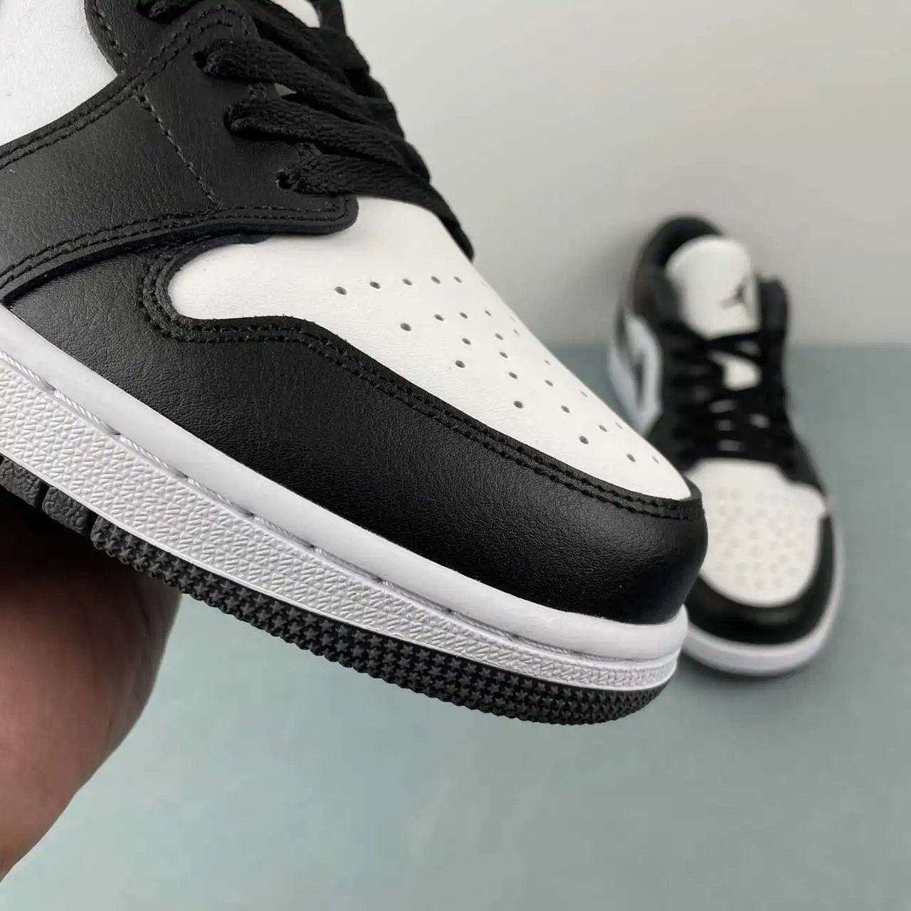Air Jordan 1 Low 553558-152 7