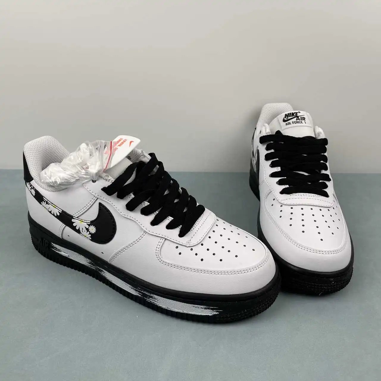 Nike Air Force 1 CK7663-102 thumbnail 2