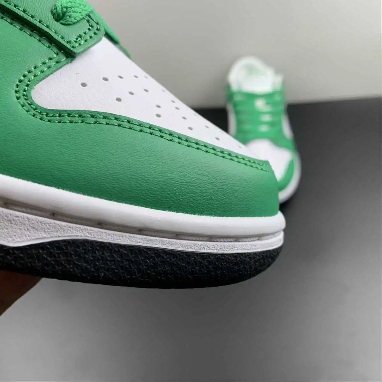 Nike Dunk Low FN3612-300 7