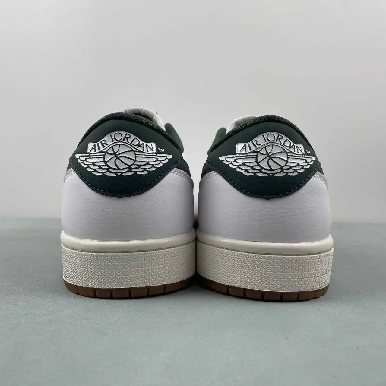 Air Jordan 1 Low CZ0775-133 thumbnail 4