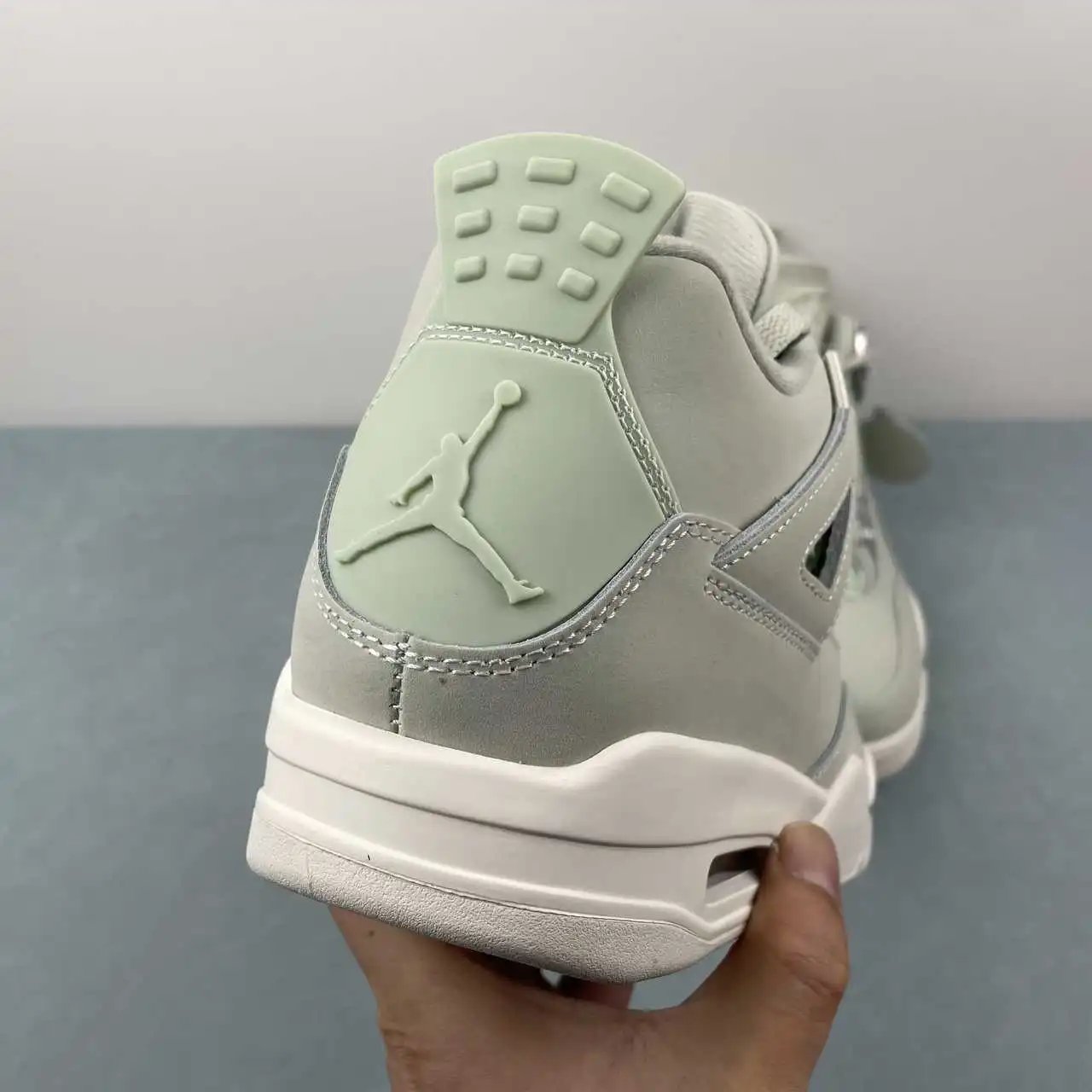 Air Jordan 4 HV0823-003 9