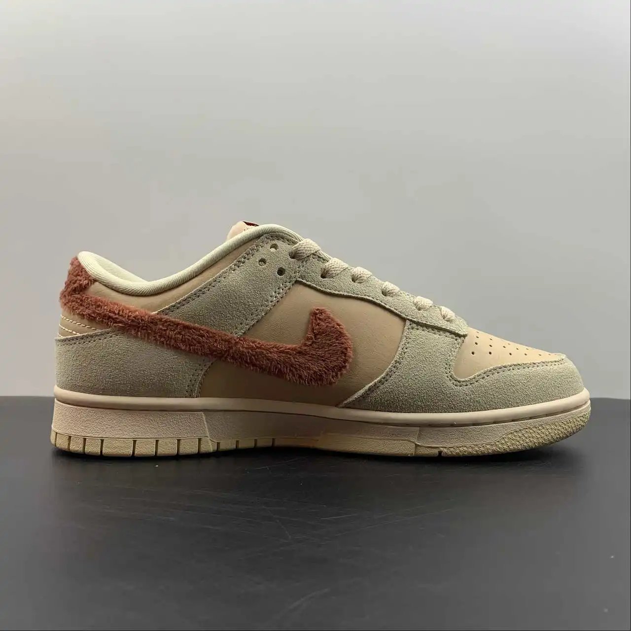 Nike Dunk Low DZ4706-200 5