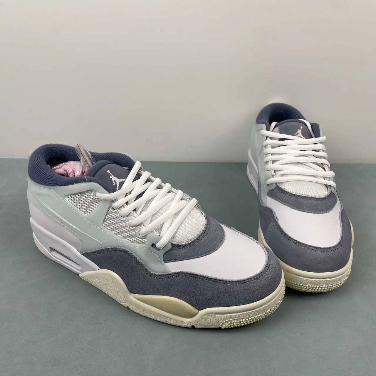 Air Jordan 4 FQ7939-101 thumbnail 2