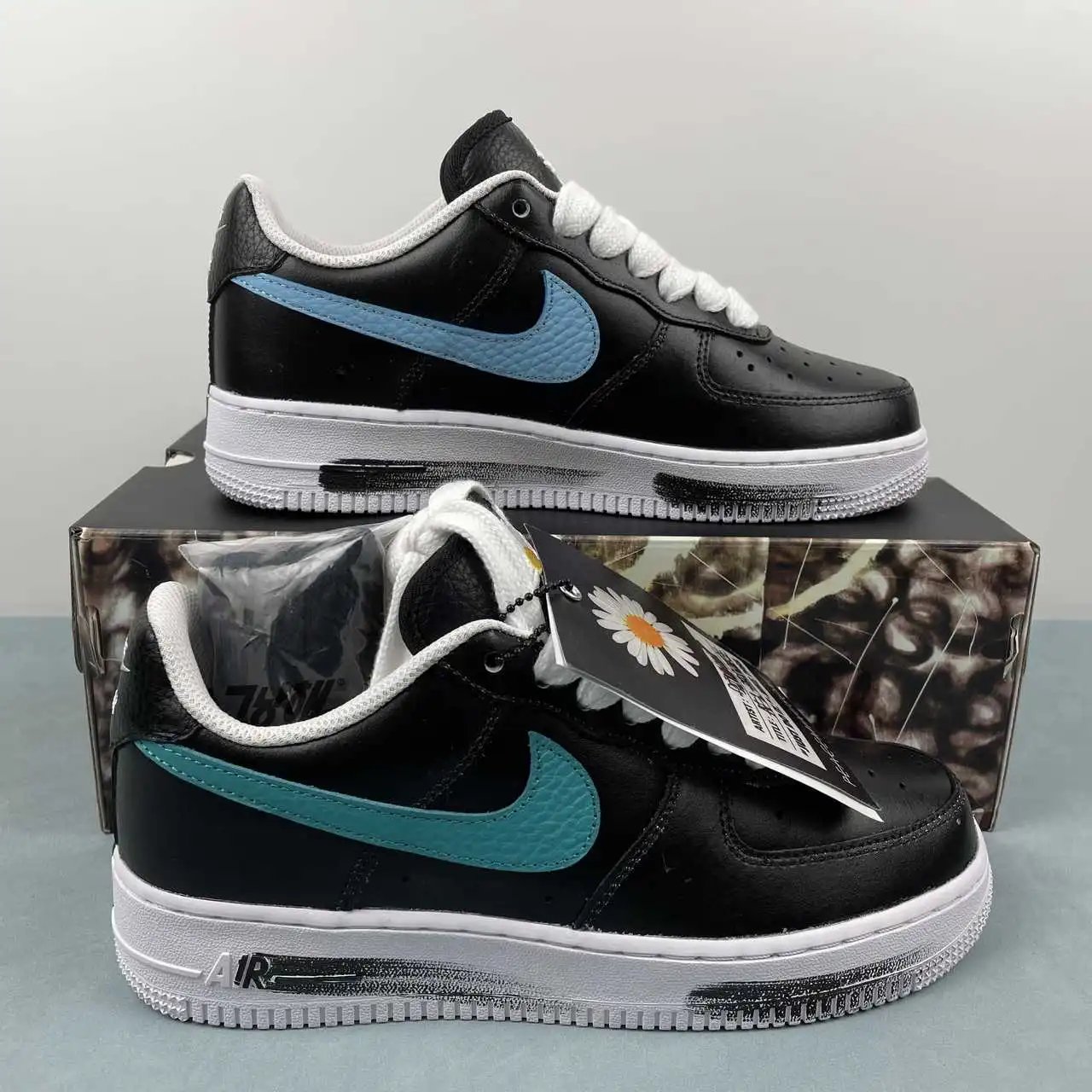 Nike Air Force 1 AQ3692-004