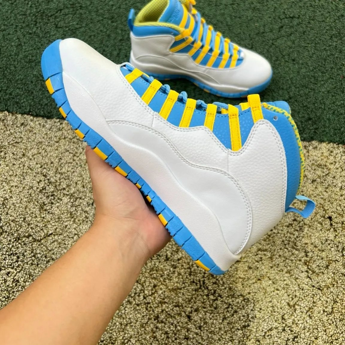 Air Jordan 10 HJ6779-112 thumbnail 3