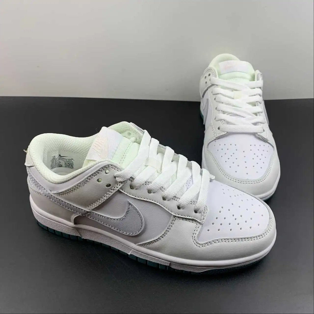 Nike Dunk Low FD9911-101 thumbnail 2