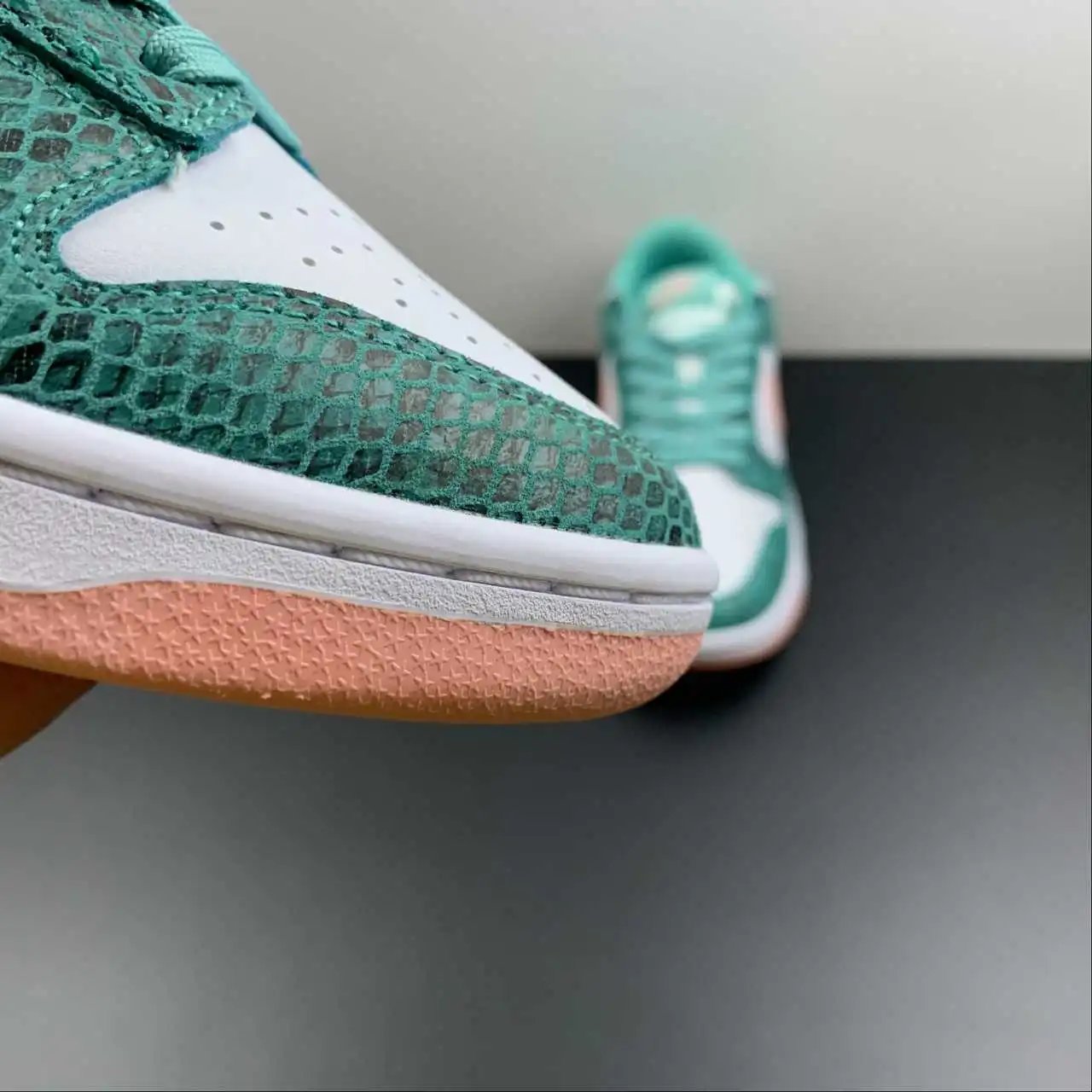 Nike Dunk Low DR8577-300 7