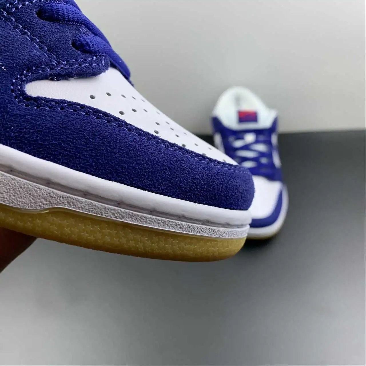 Nike Dunk Low DO9395-400 7