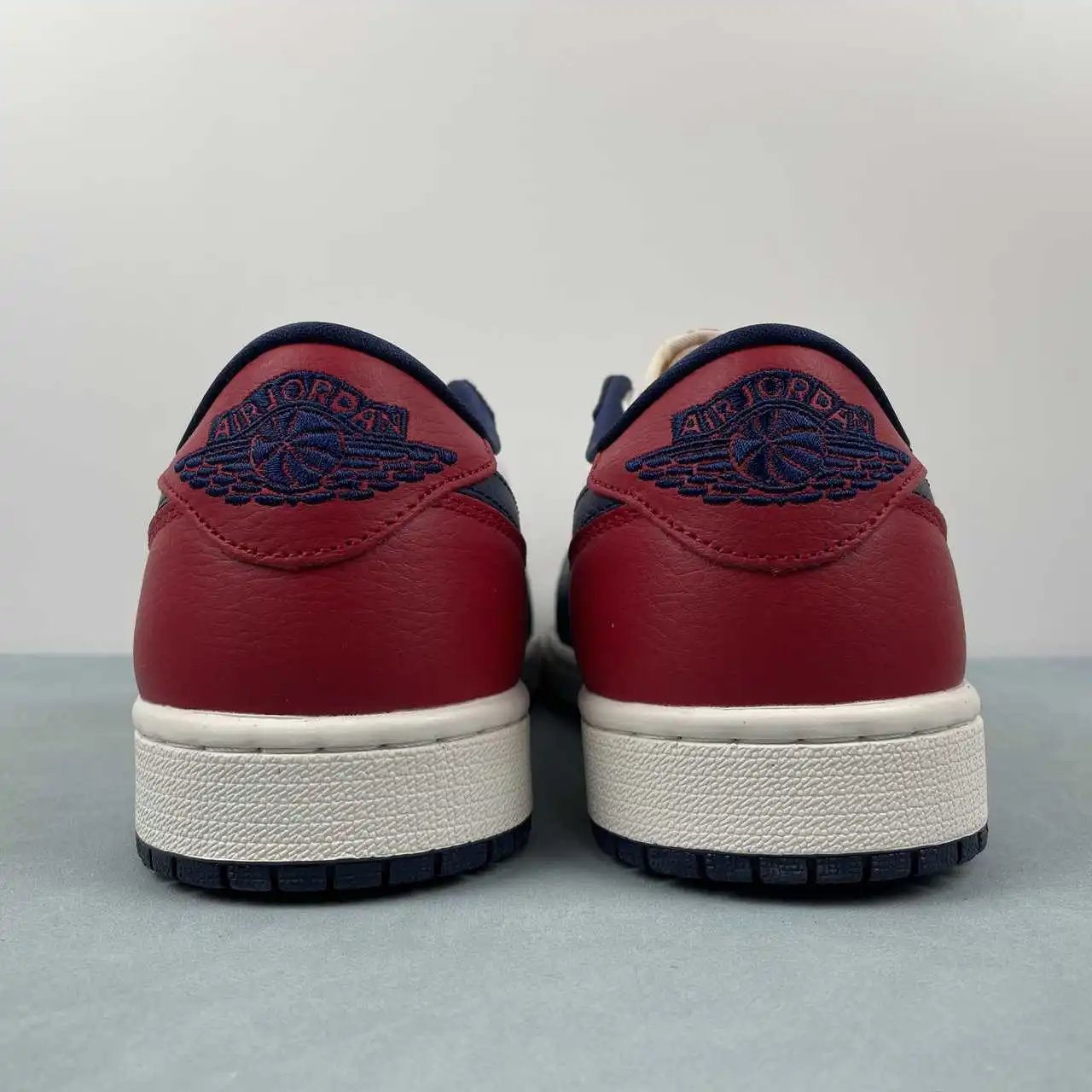 Air Jordan 1 Low HQ2993-100 thumbnail 4