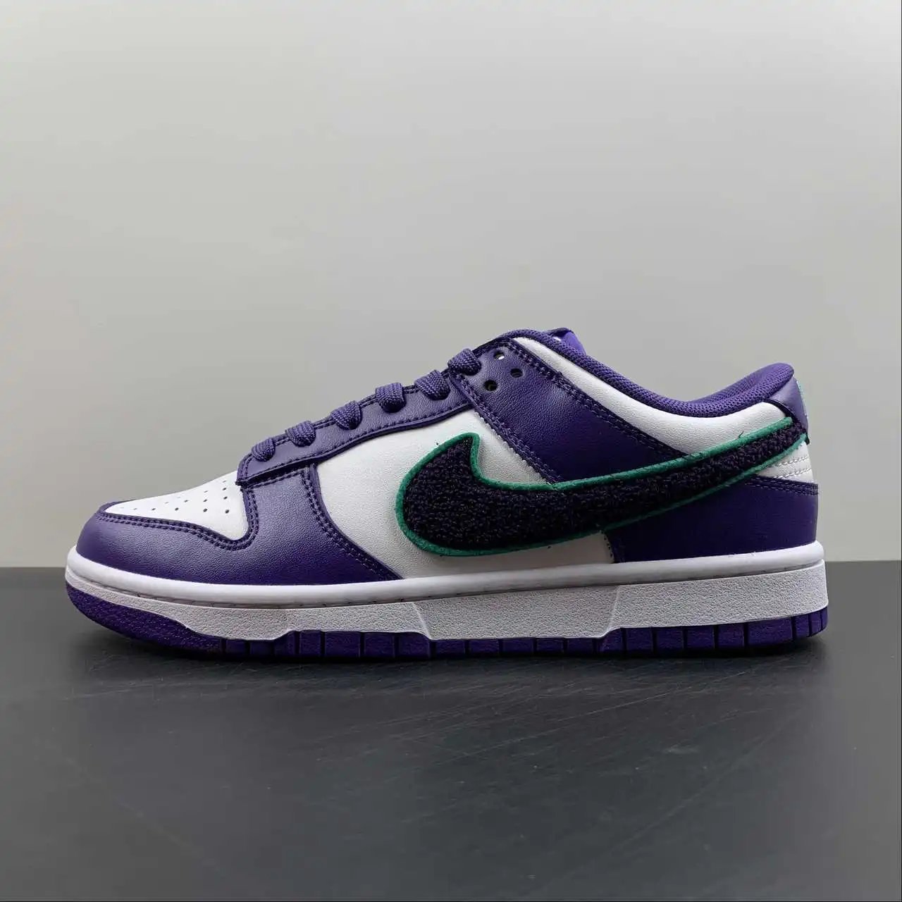 Nike Dunk Low DQ7683-100 thumbnail 4